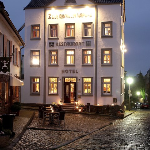 Naar de eeuwige lamp buitenaanzicht, © Hotel-Restaurant Ewige Lampe