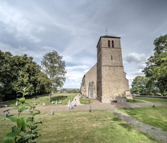 Alte Kirche auf dem Rymelsberg bei Langerwehe, © Dennis Stratmann | Kreis Düren