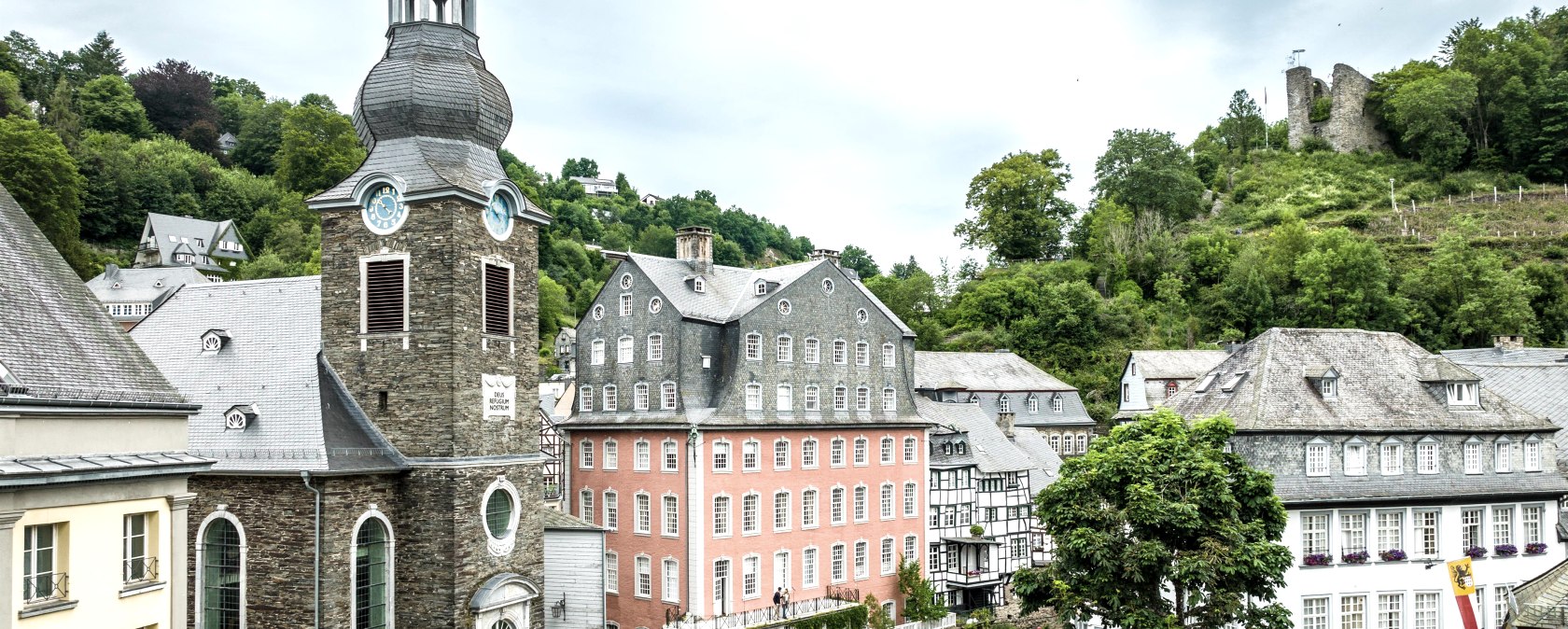 Altstadt Monschau mit Rotem Haus, © Eifel-Tourismus GmbH, Dominik Ketz