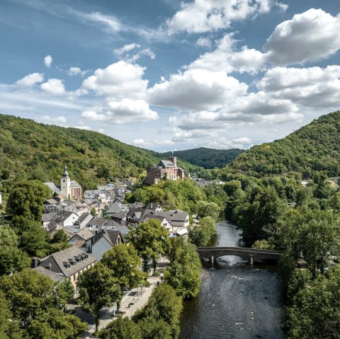 Vue sur Heimbach, © Eifel Tourismus GmbH, Dennis Stratmann